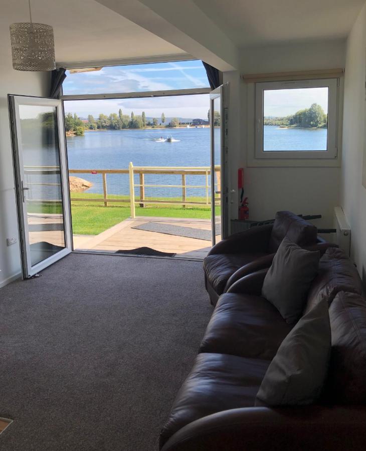 Lake View Lodge Chichester Exteriör bild